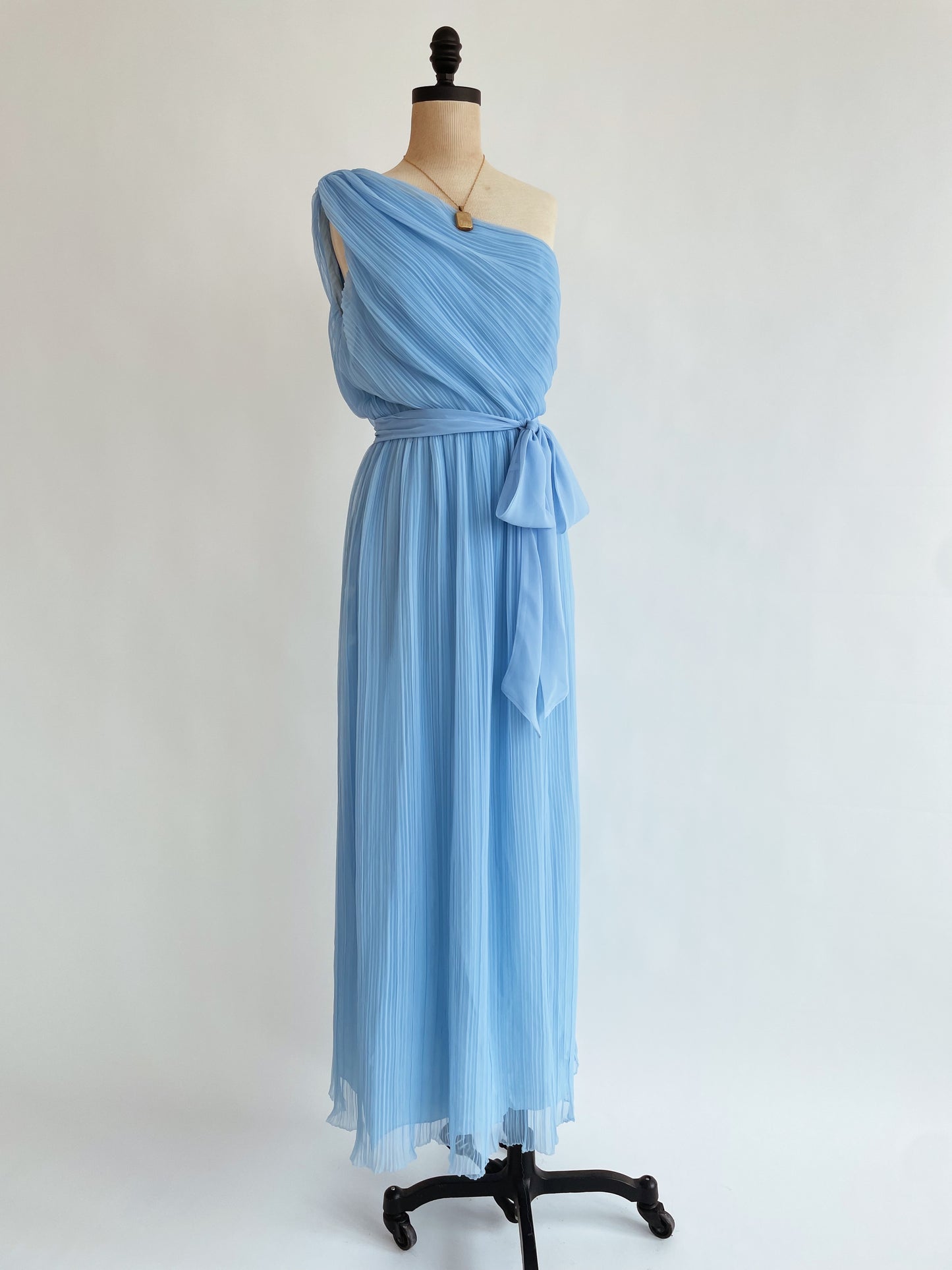 Sofia Vintage Gown